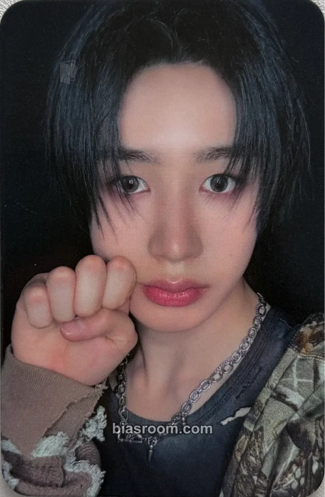 Hunter xikers ROUTE ZERO: The ORA K-pop photocard