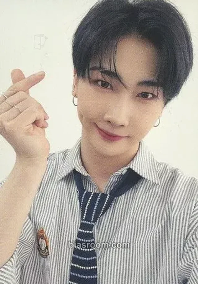 Hoyoung VERIVERY JAPAN FANMEETING [2022 VERI SCHOOL] K-pop photocard