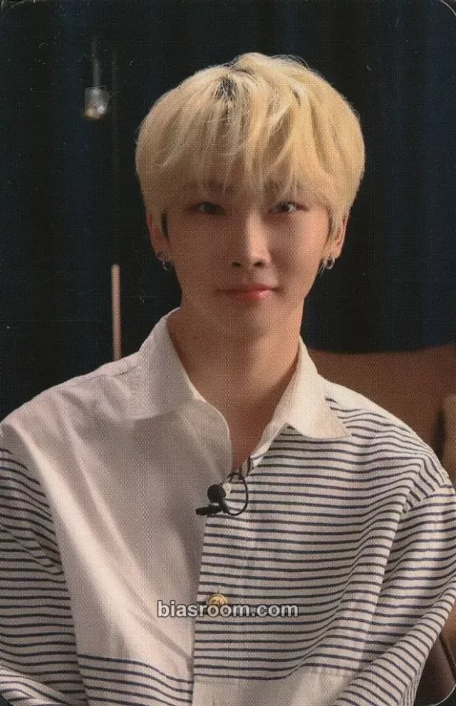 Hoyoung VERIVERY 2020 VERRERDISE - 1st Fanmeeting K-pop photocard