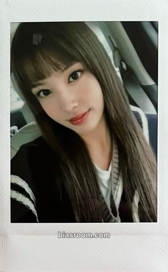 Photocard K-pop Yoon STAYC WE NEED LOVE