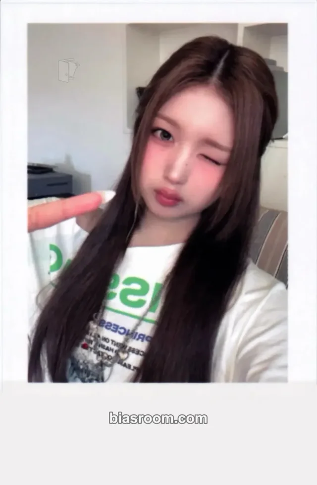 Joobin tripleS 4th World Tour <ANDLESS> K-pop photocard