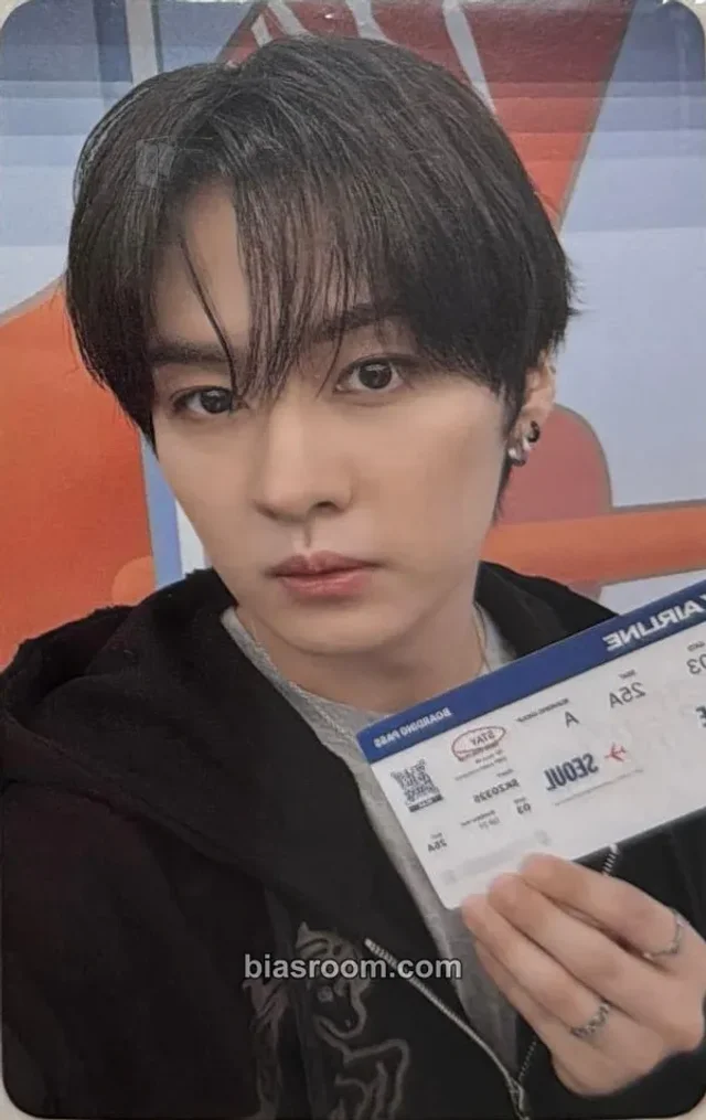 Lee Know Stray Kids SKZOO EVERYWHERE ALL AROUND THE WORLD Pop-Up Store K-pop photocard