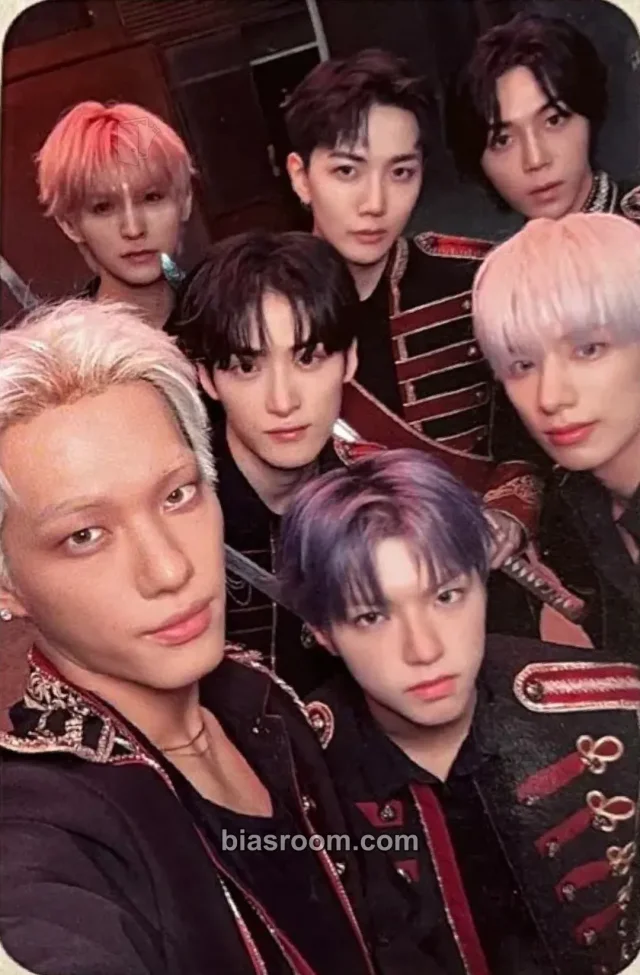 ALL(H)OURS ALL(H)OURS 1st World Tour <RISE UP> K-pop photocard