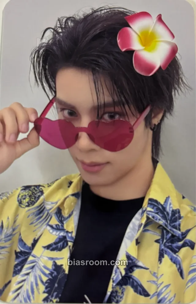 Fan NouerA [.exe] K-pop photocard