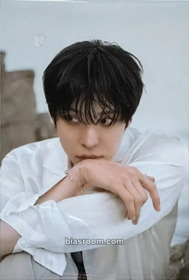 Yunho ATEEZ Blue Drift MD - 8th Anniversary K-pop Photocard