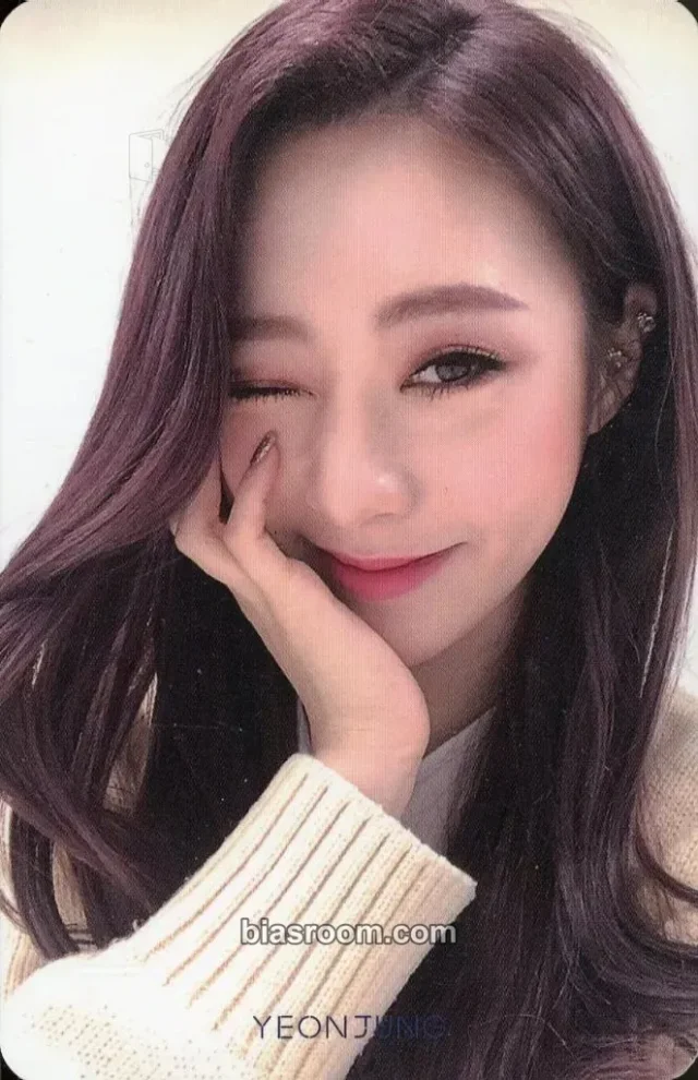 Yeonjung WJSN 1st FANMEETING <UZZU PARTY - WELCOME TO WJSN> K-pop photocard