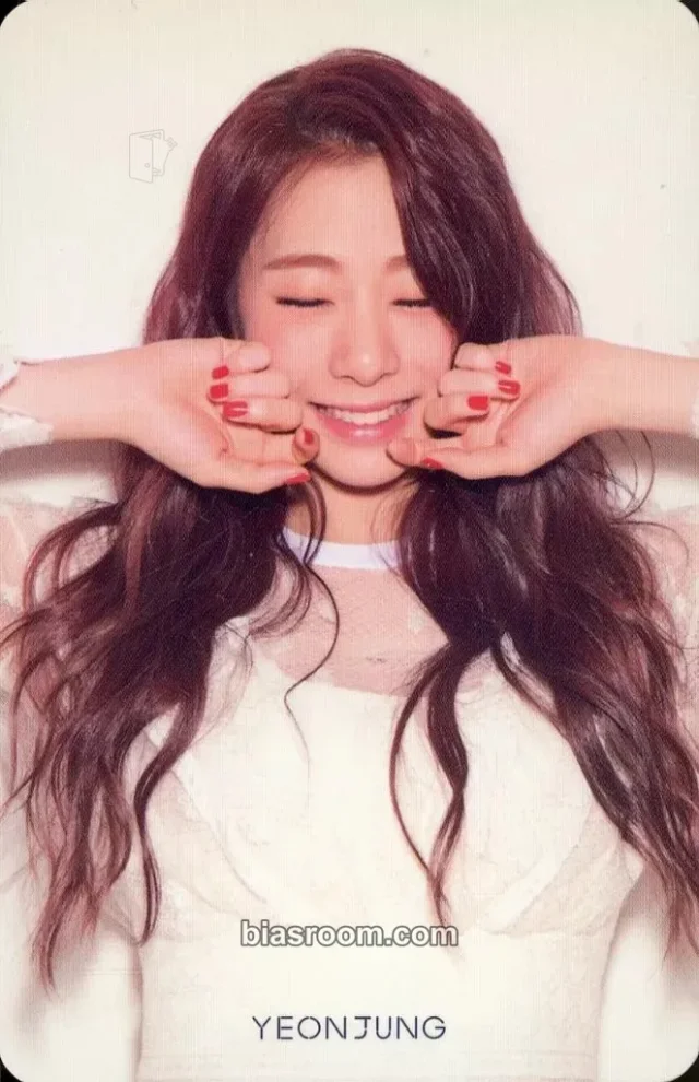 Yeonjung WJSN 1st FANMEETING <UZZU PARTY - WELCOME TO WJSN> K-pop photocard
