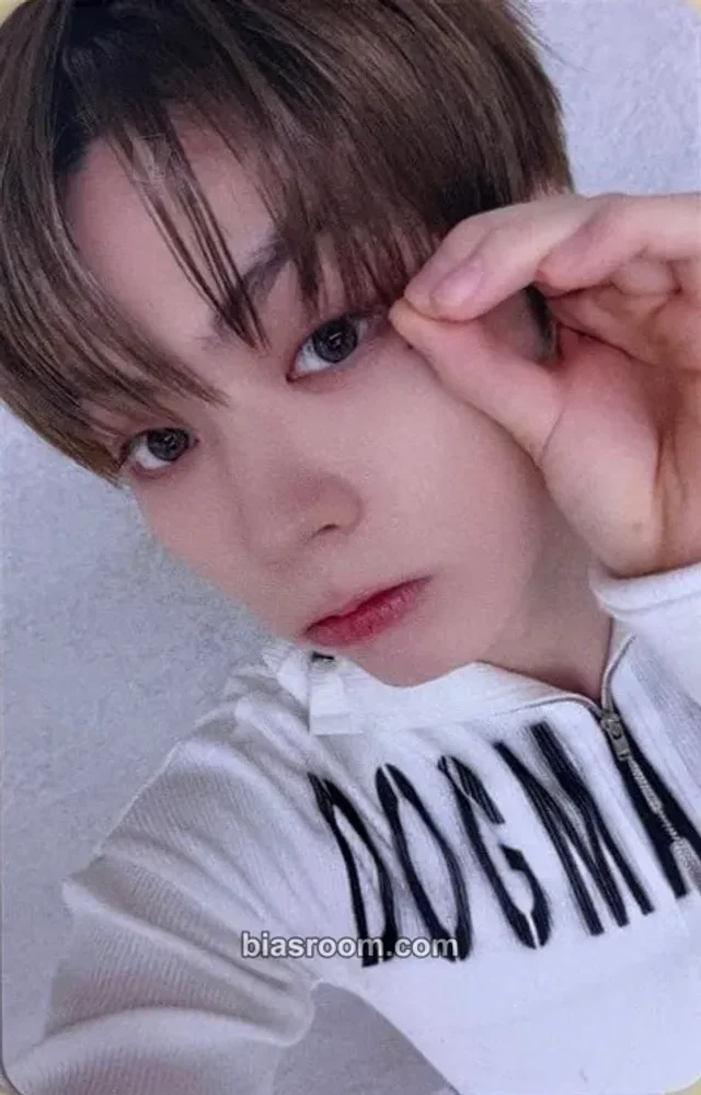 Hong POW COME TRUE K-pop photocard
