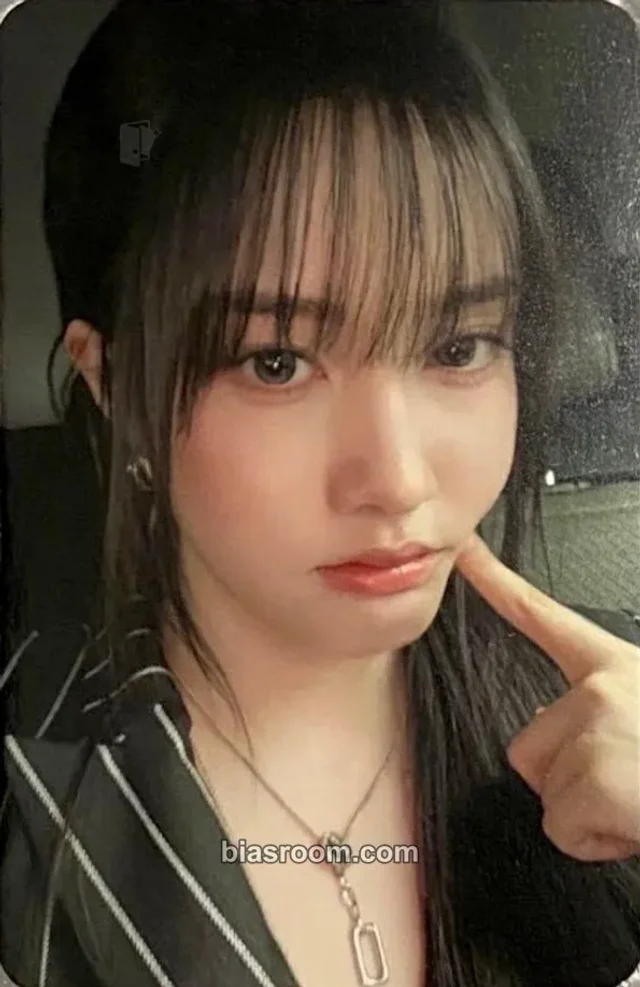 Yoon STAYC STAY ALIVE K-pop photocard