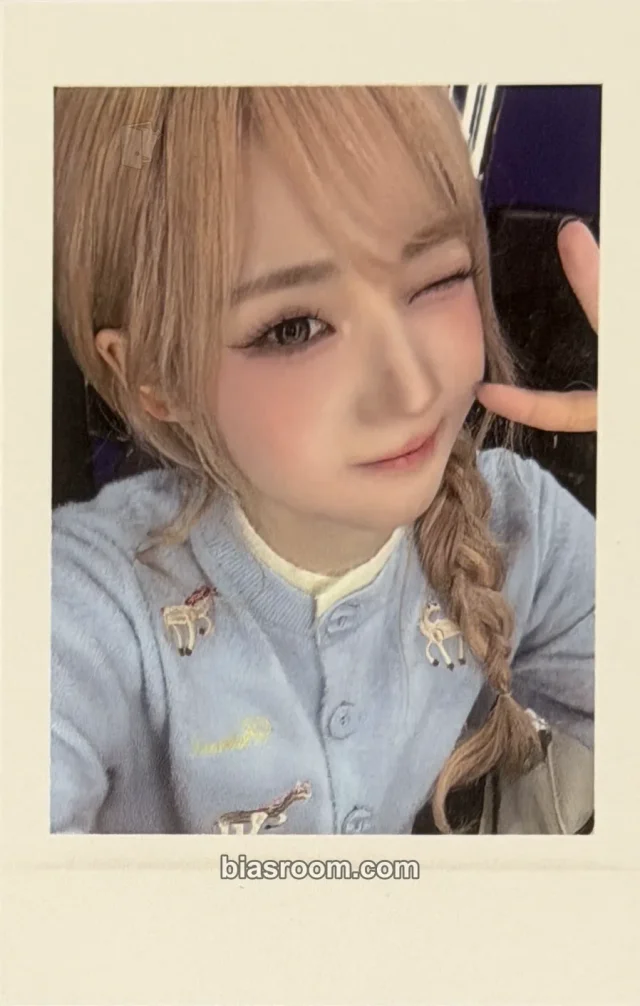 Seoyeon tripleS Beyond Beauty K-pop photocard