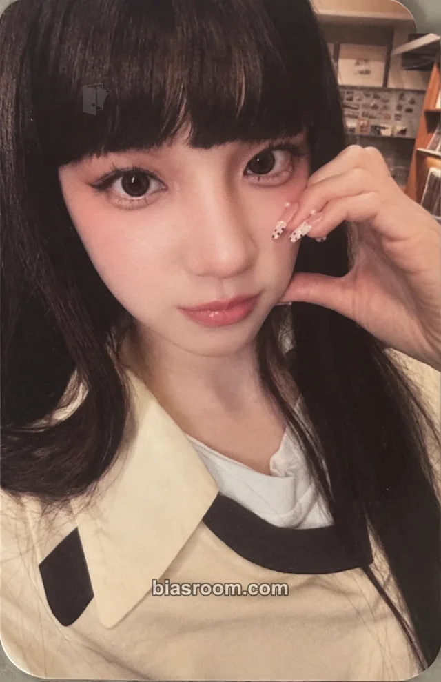 Yuqi i-dle 二十七 (27) K-pop photocard