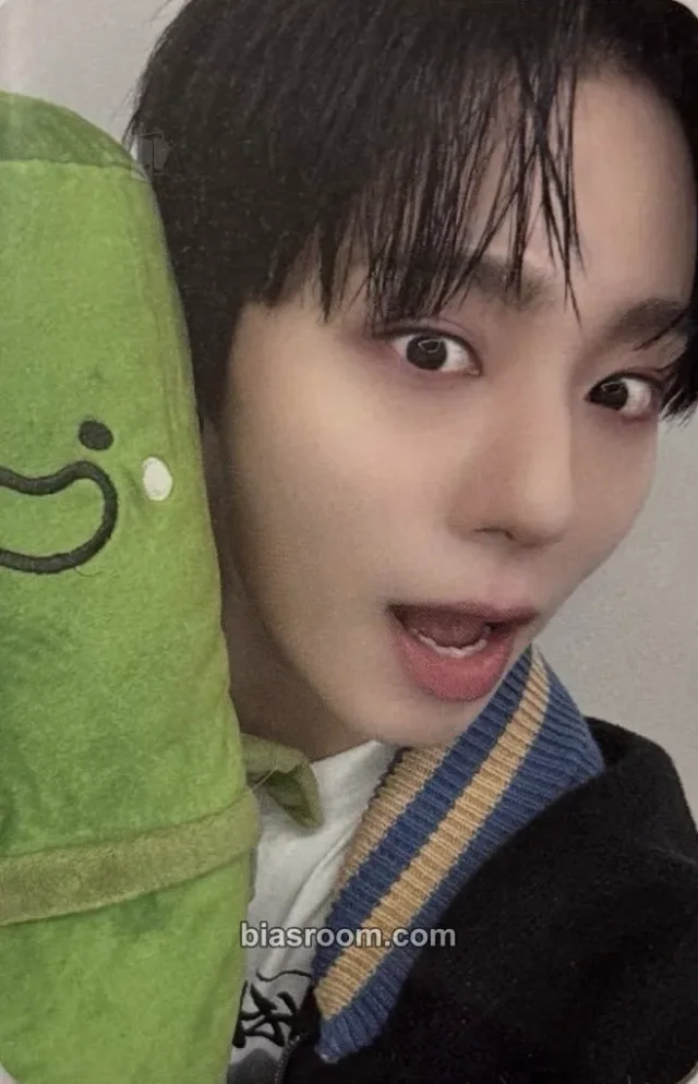 Hwanwoong ONEUS ONEUS 2nd World Tour [La Dolce Vita] K-pop photocard