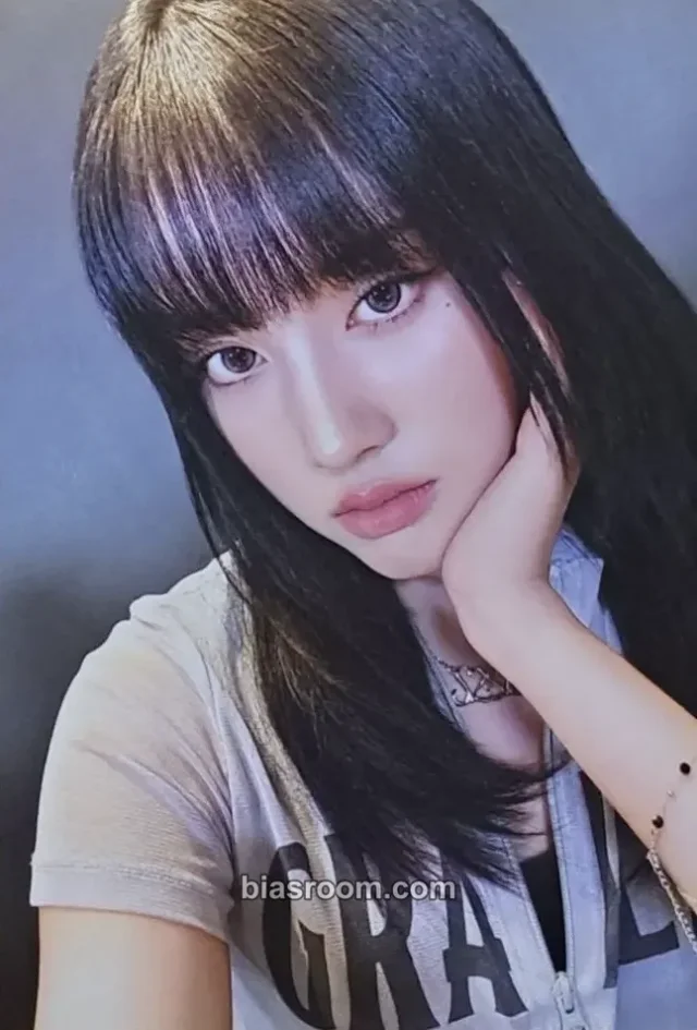 Yoon STAYC MEOW / Cheeky Icy Thang (Japanese Ver.) K-pop photocard
