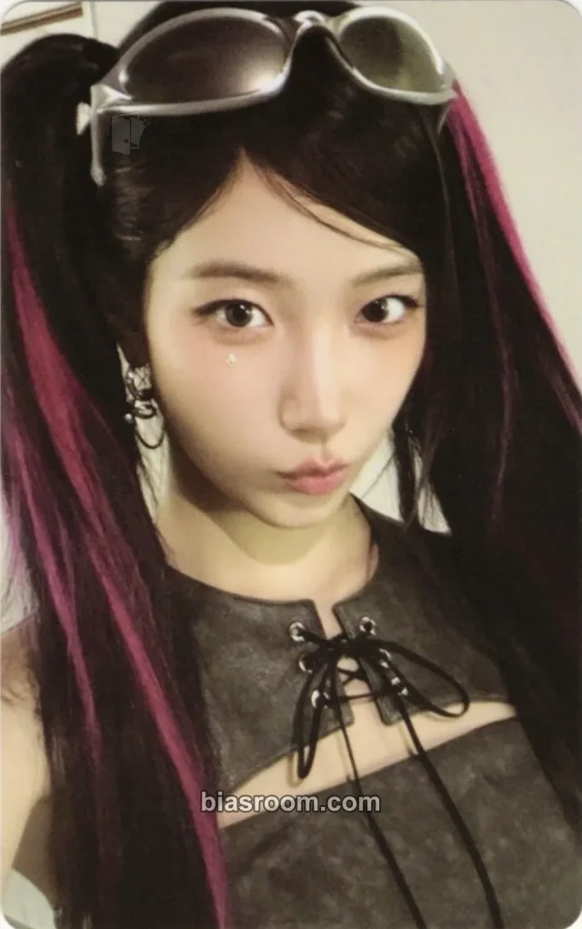 Kazuha LE SSERAFIM Made My Night K-pop photocard