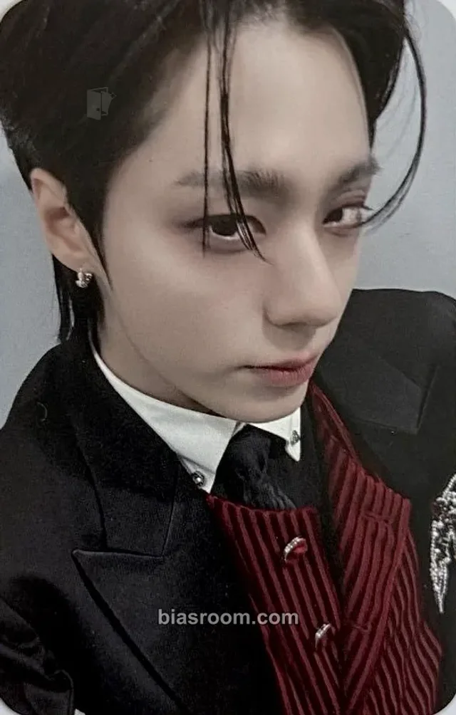 Hwanwoong ONEUS ONEUS 2nd World Tour [La Dolce Vita] K-pop photocard