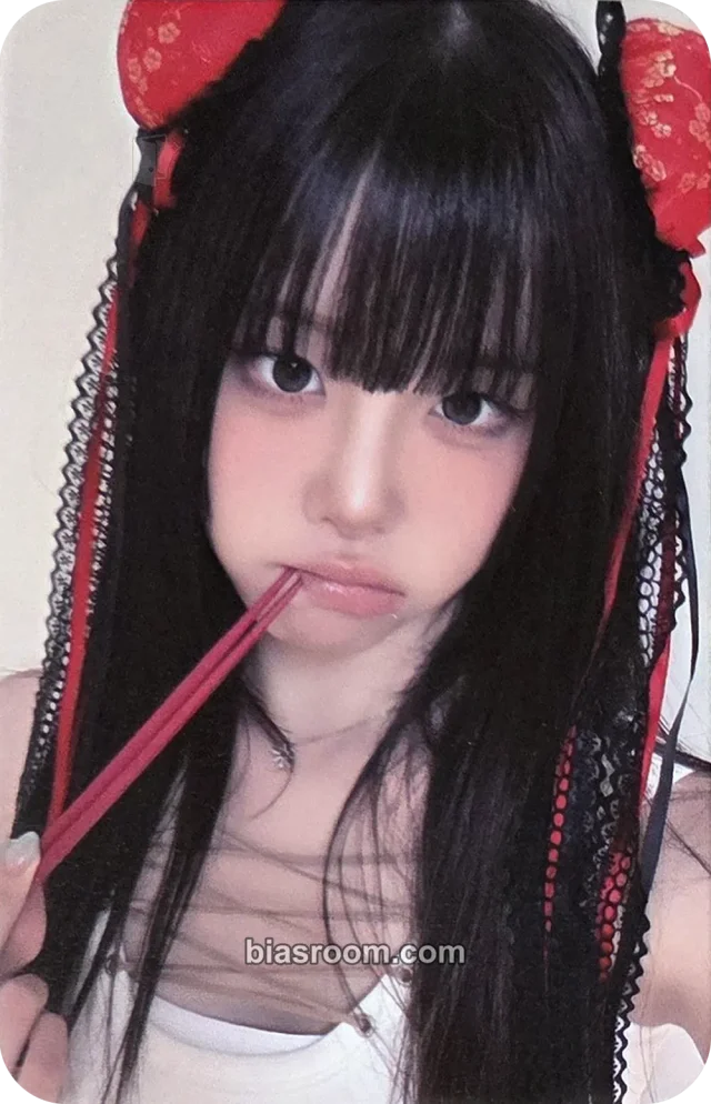 Yuna Keyveatz OXY_GEN K-pop photocard