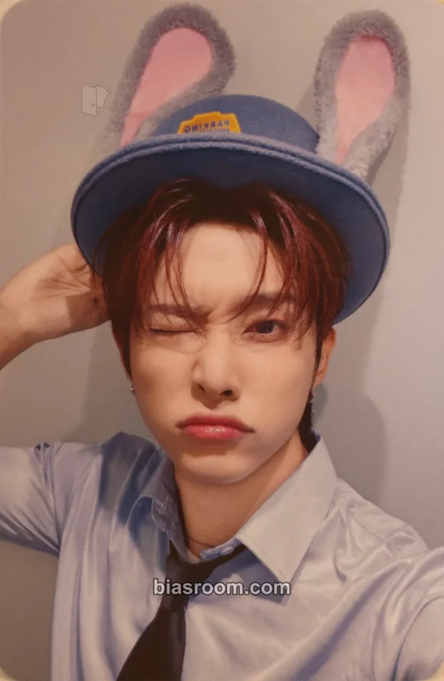 Leon TRENDZ On My Knees K-pop photocard