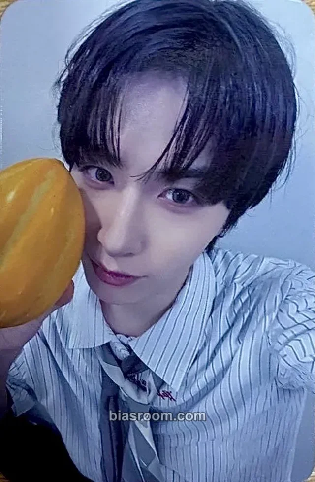 Xion ONEUS Under K-pop photocard