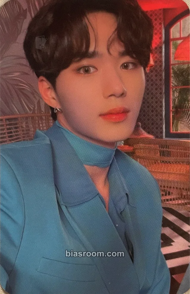 Junseo WEi IDENTITY : Action K-pop photocard