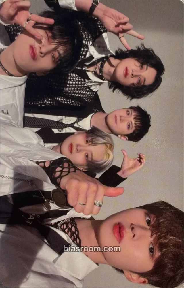 WEi WAVE K-pop photocard