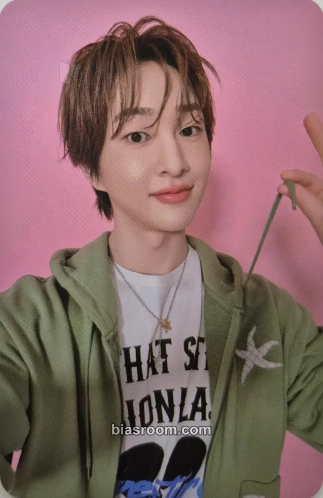 Onew SHINee Onew Global Fanclub JJINGGU 3rd Membership K-pop photocard