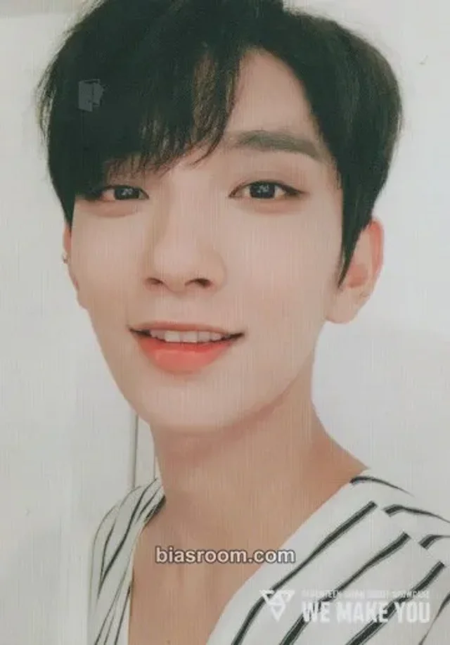 Joshua SEVENTEEN [WE MAKE YOU] SHOWCASE K-pop photocard