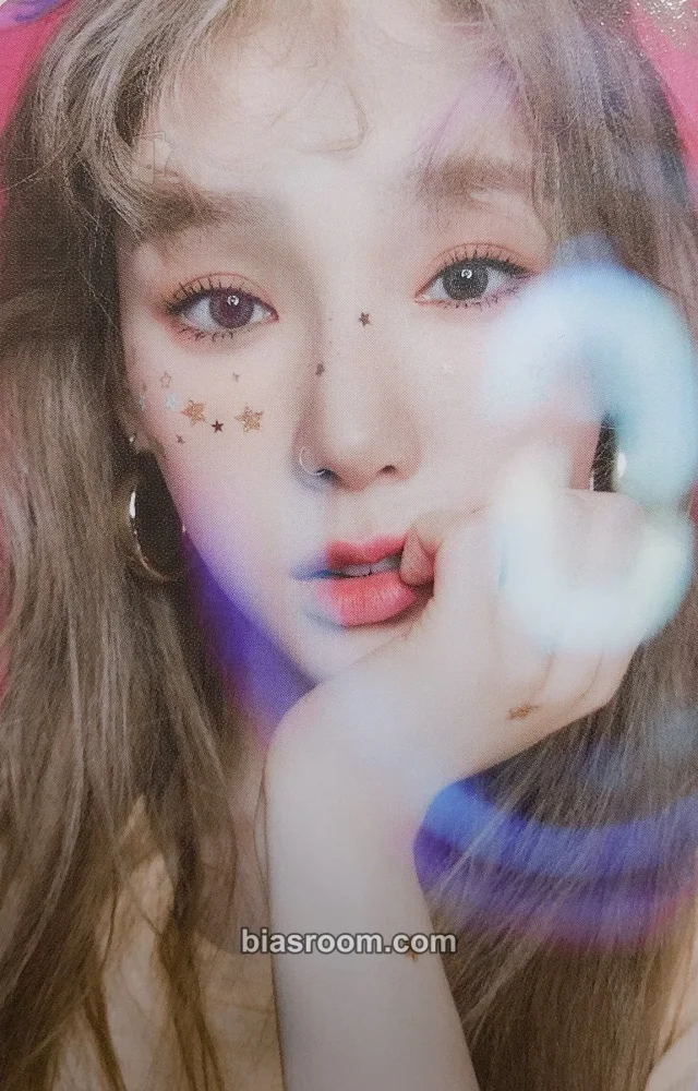 Taeyeon Girls' Generation Oh!GG SEASON'S GREETINGS 2020 K-pop photocard