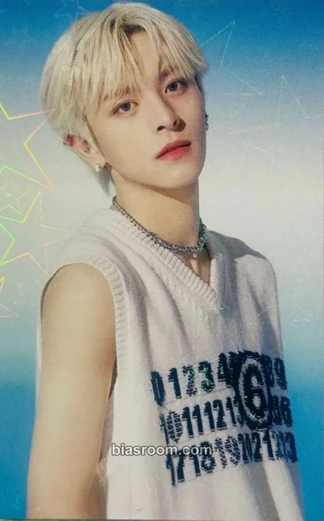 Laurence n.SSign Everblue K-pop photocard