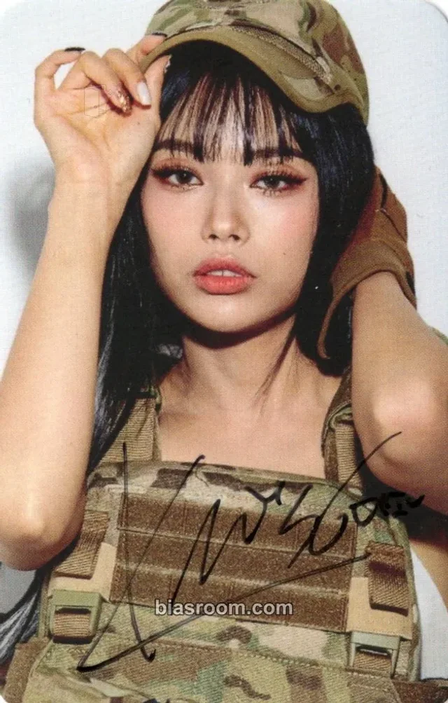 Miso GIRLSGIRLS BLESSED (Miso Solo) K-pop photocard