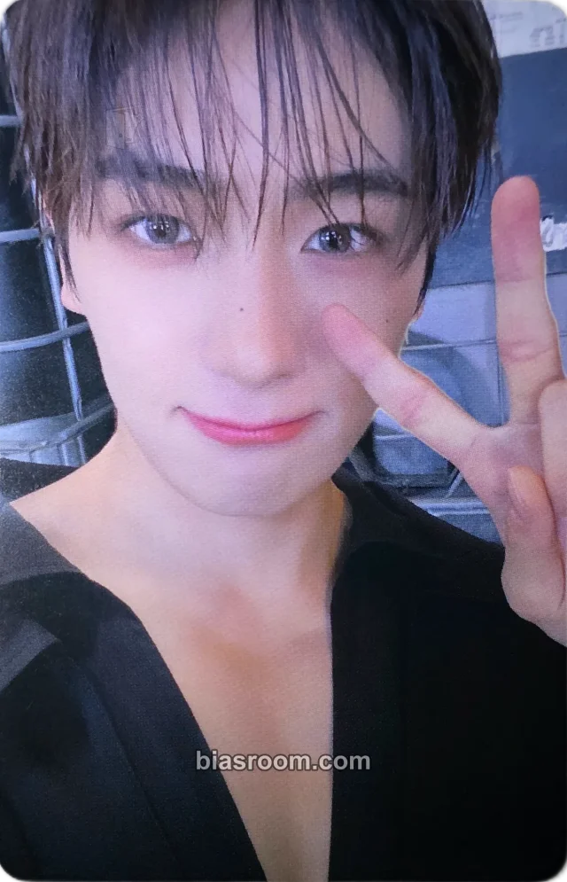 Hyunjae THE BOYZ Trigger K-pop photocard