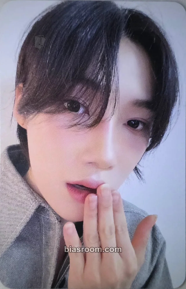 New THE BOYZ Trigger K-pop photocard