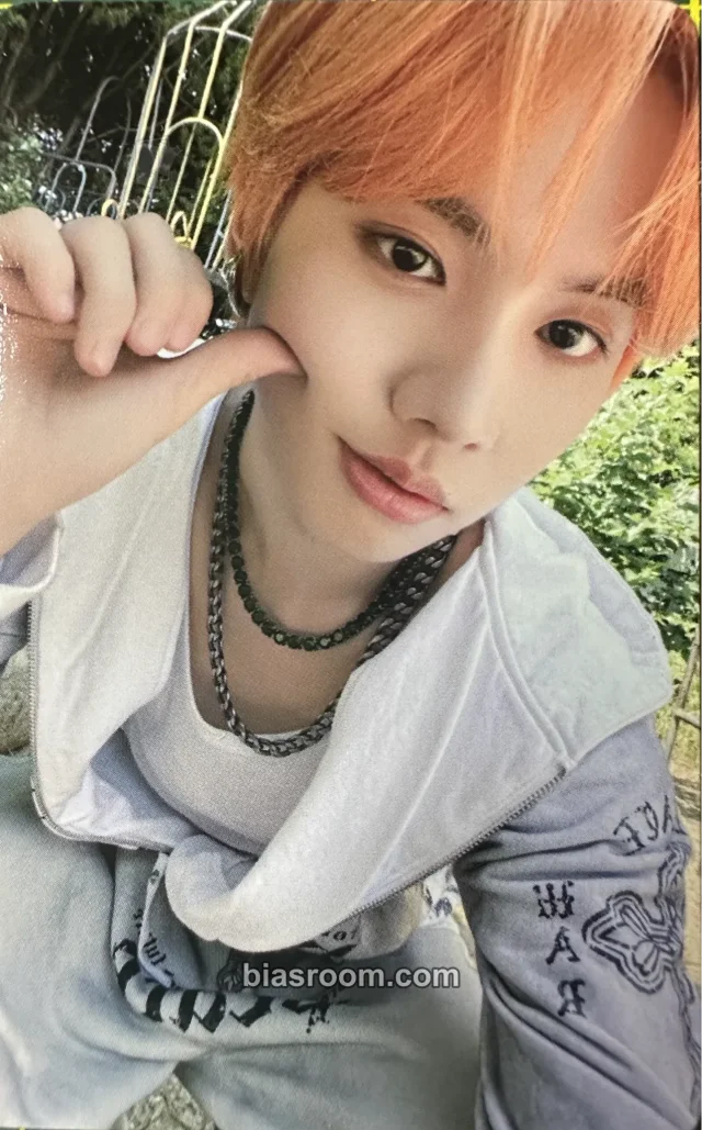 Win MCND Devil Youth Club K-pop photocard