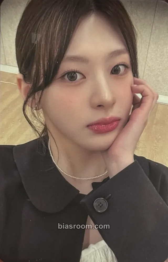 Seeun STAYC Metamorphic K-pop photocard