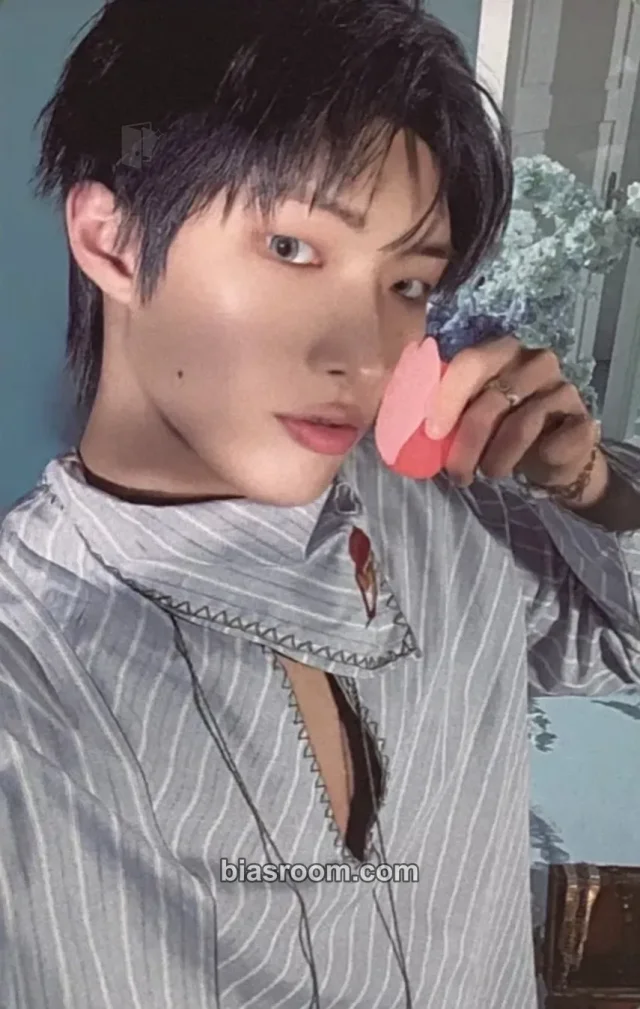 Photocard K-pop di Mingi ATEEZ Blue Drift MD - 8th Anniversary