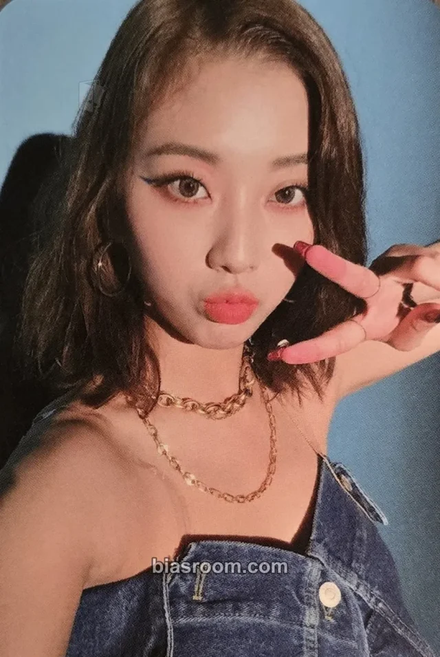 Seungyeon CLC Devil K-pop photocard