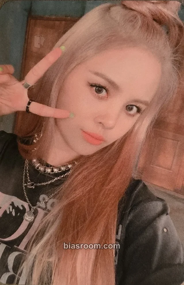 Sorn CLC Devil K-pop photocard