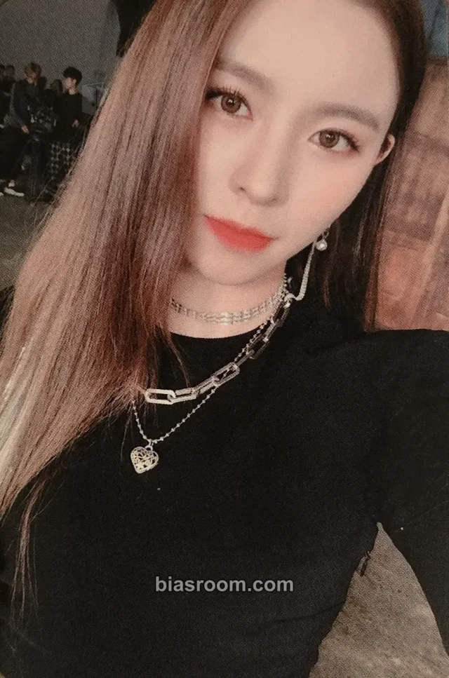 Elkie CLC Devil K-pop photocard
