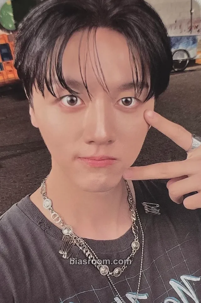 Youngbin SF9 TENACITY K-pop Photocard