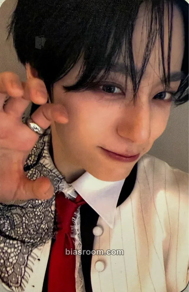 Hwanwoong ONEUS Dear.M K-pop photocard