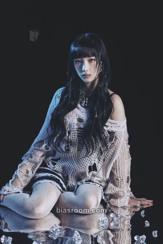 Dana ViV Bomb K-pop photocard