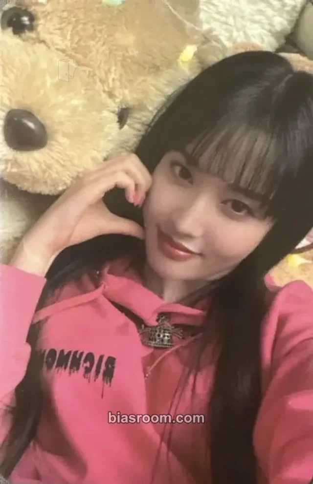 Yoon STAYC Teddy Bear K-pop photocard