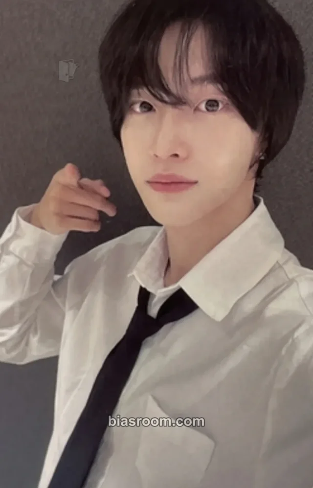 Wonbin RIIZE Get A Guitar K-pop photocard