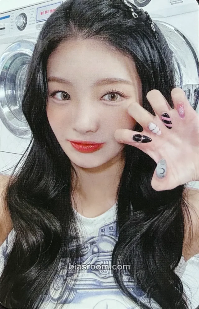 Kelly TRI.BE W.A.Y K-pop photocard