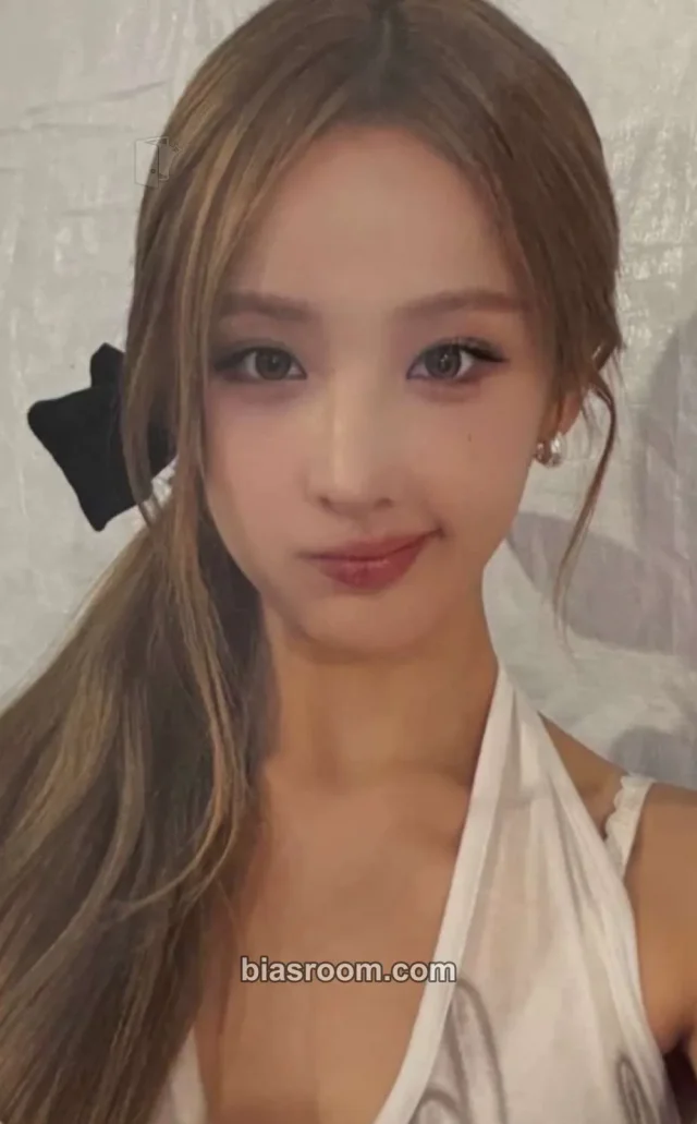 Belle KISS OF LIFE Who Is She K-pop photocard