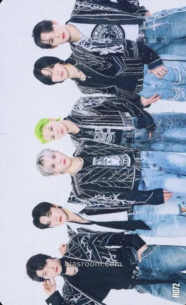 JO1 JO1DER SHOW 2024-2025 ’WHEREVER WE ARE’ K-pop photocard