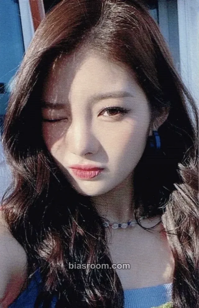 Kelly TRI.BE Conmigo K-pop photocard
