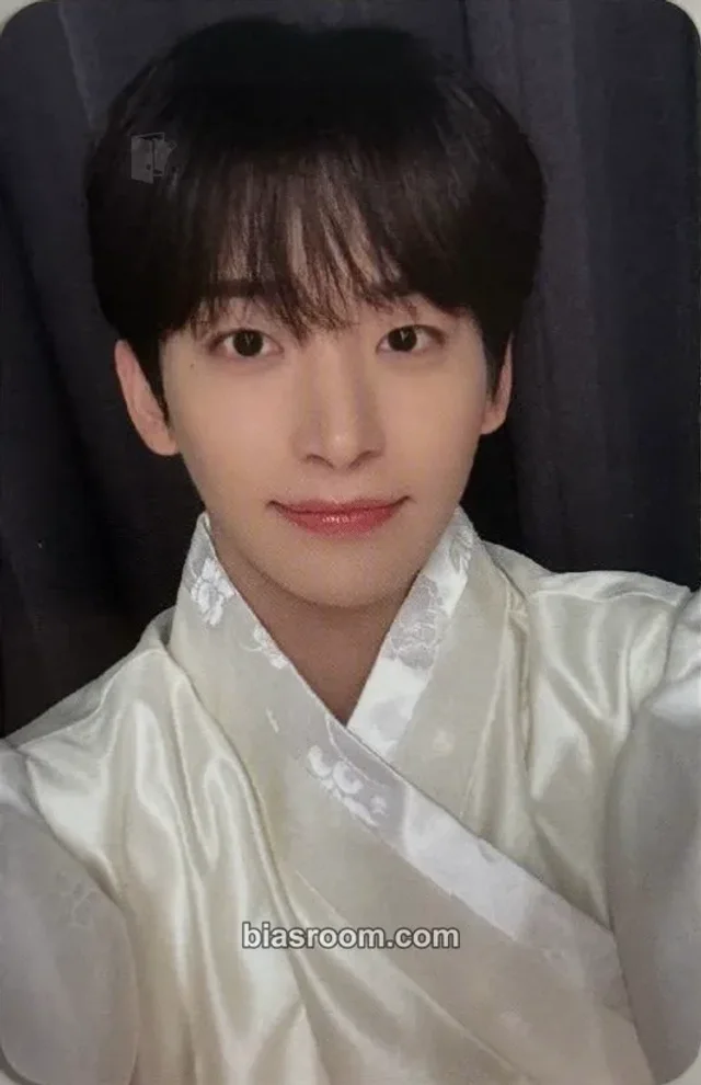 Jungmo CRAVITY FIND THE ORBIT K-pop photocard