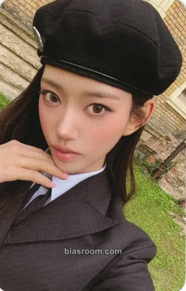 Sooin MEOVV GO HARD K-pop photocard