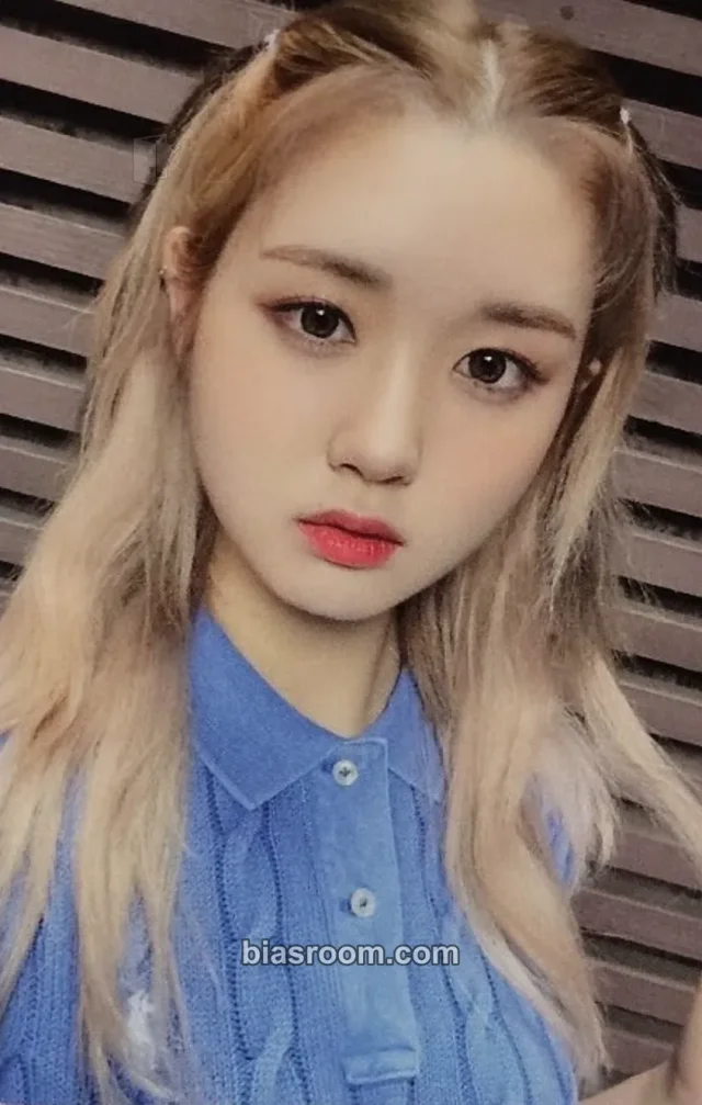 Mire TRI.BE Leviosa K-pop photocard