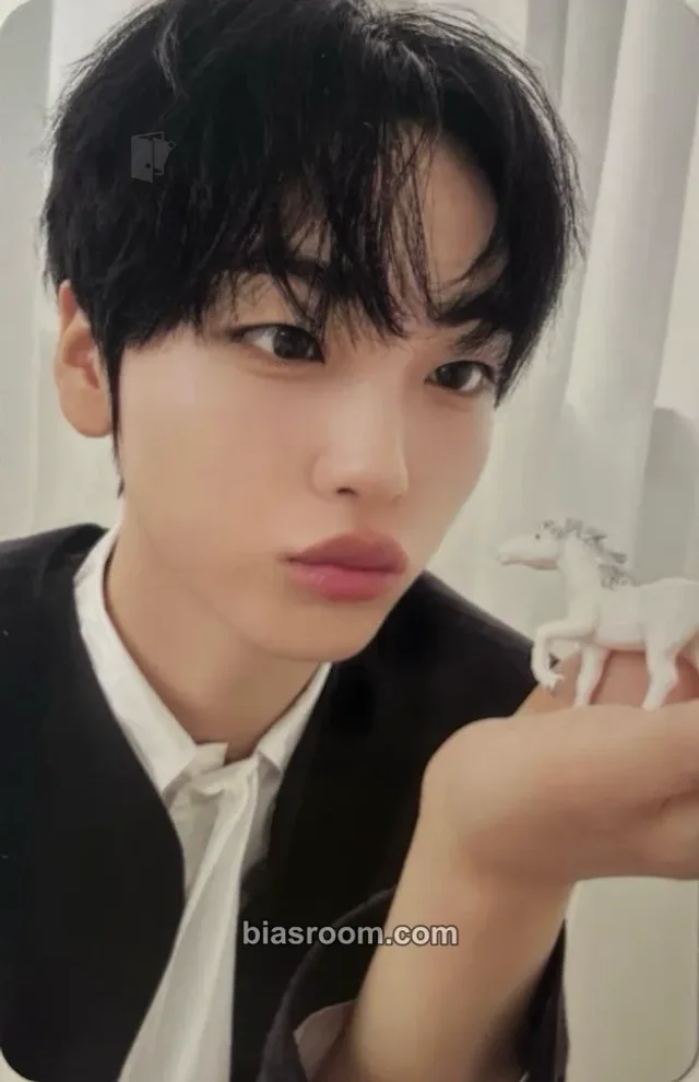 Hyeongjun CRAVITY sonorous K-pop Photocard